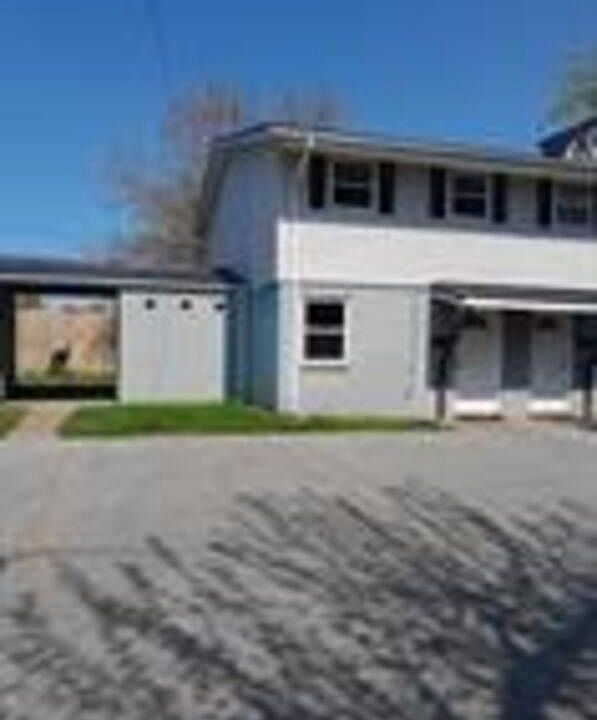 1st image of 230 E Prospect St #1