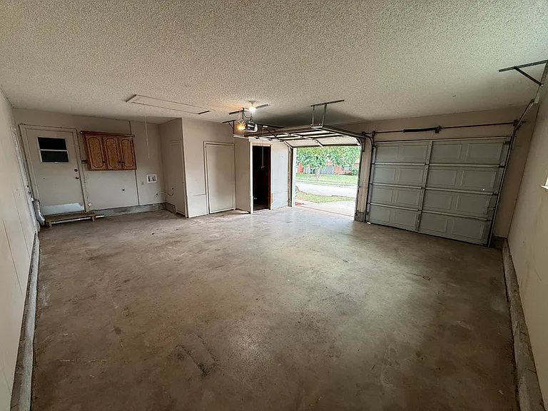 501 Palais Ave — Photo 9