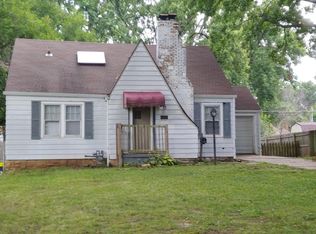 10016 E 36th St S, Independence, MO 64052