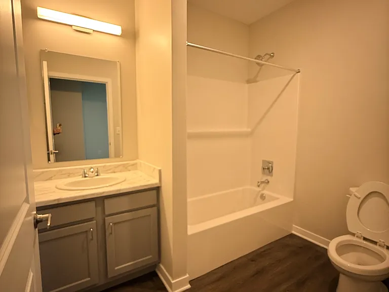 Sunrise Crossing Apartments — Photo 12