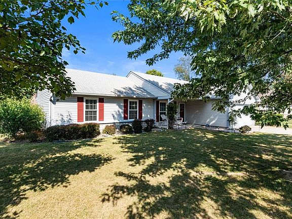 2nd image of 8818 Country Lane Ct