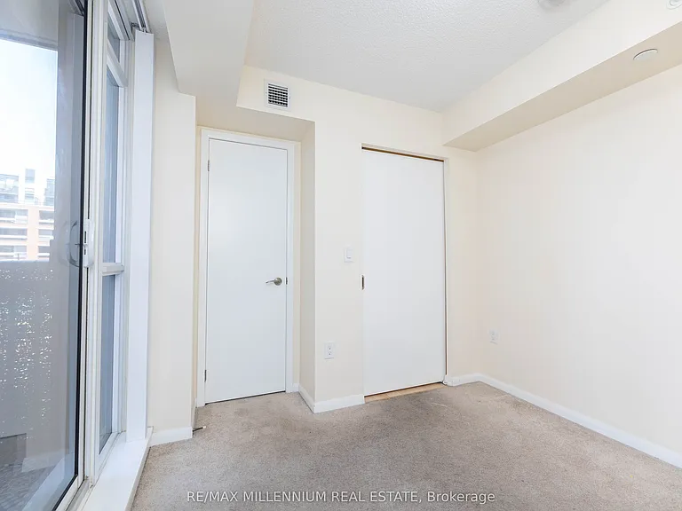 830 Lawrence Ave W #334 — Photo 23