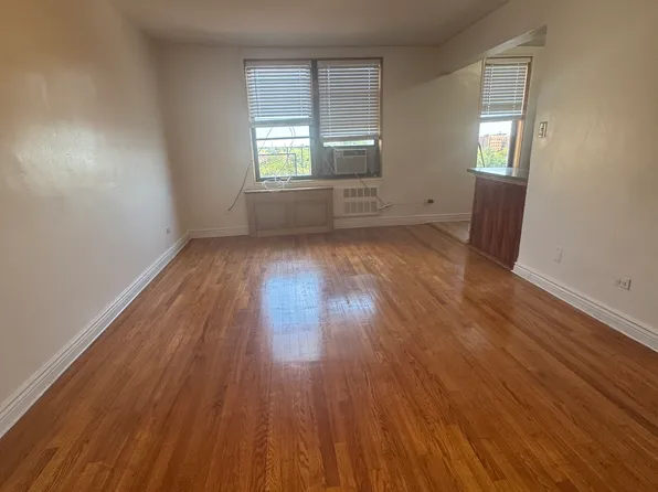 8638 Ft Hamilton Parkway image 1 of 7