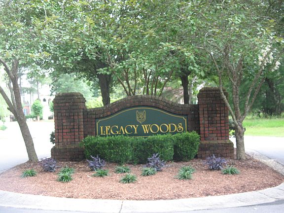 Entrance to Legacy Woods