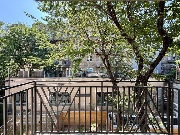 5th image of 952 Bedford Ave #4C