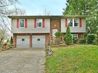 499 Garden Valley Dr, Boardman, OH 44512