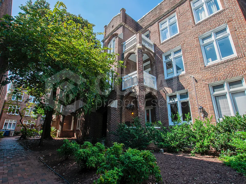 131 Ralph McGill Blvd NE #9