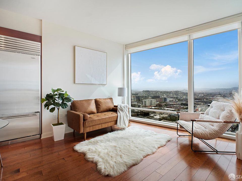 1st image of 425 1st St Unit 3604