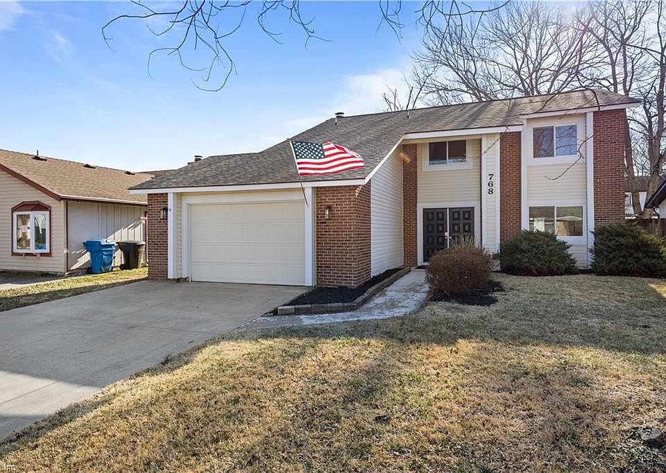 1st image of 768 Pine Lake Dr