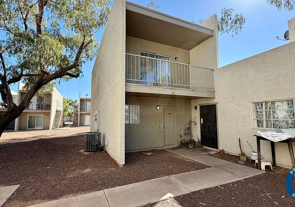 2801 E Marconi Ave #103