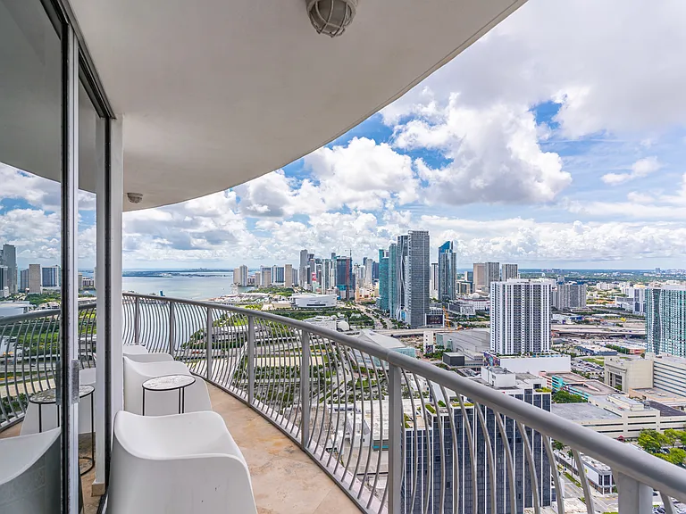 1750 N Bayshore Dr #3407 — Photo 1
