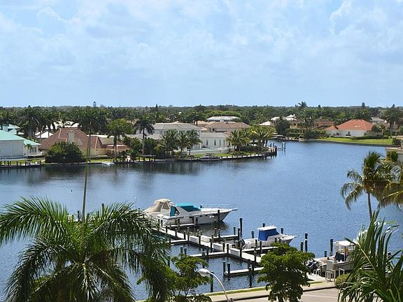 5th image of 4451 Gulf Shore Blvd N APT 604