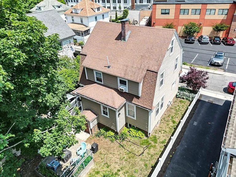 18 Alberta St — Photo 29