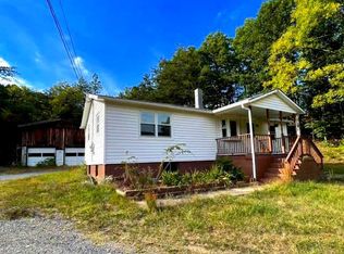 4195 Sperrys Run Rd, Rio, WV 26755
