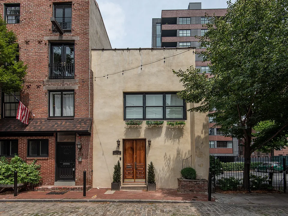 111 Cuthbert St