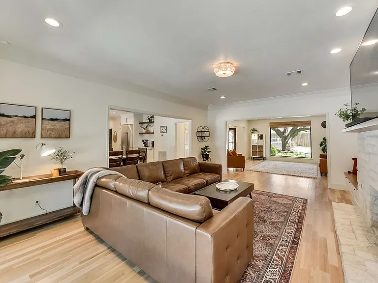 2216 Ridgecrest Trl — Photo 15