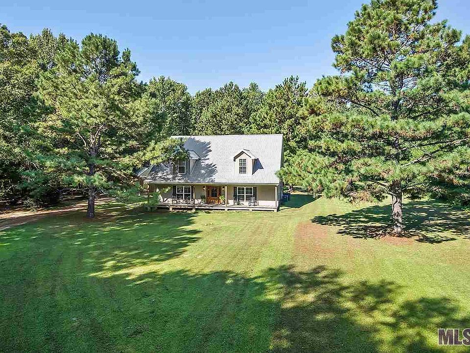 1st image of 3850 Lillian Ln