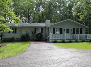 245 Deer Trail Dr, Saylorsburg, PA