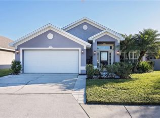 6884 Shadowcast Ln, Lakeland, FL 33813