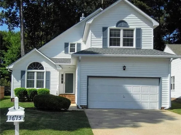 1615 Winthrope Dr, Newport News, VA 23602