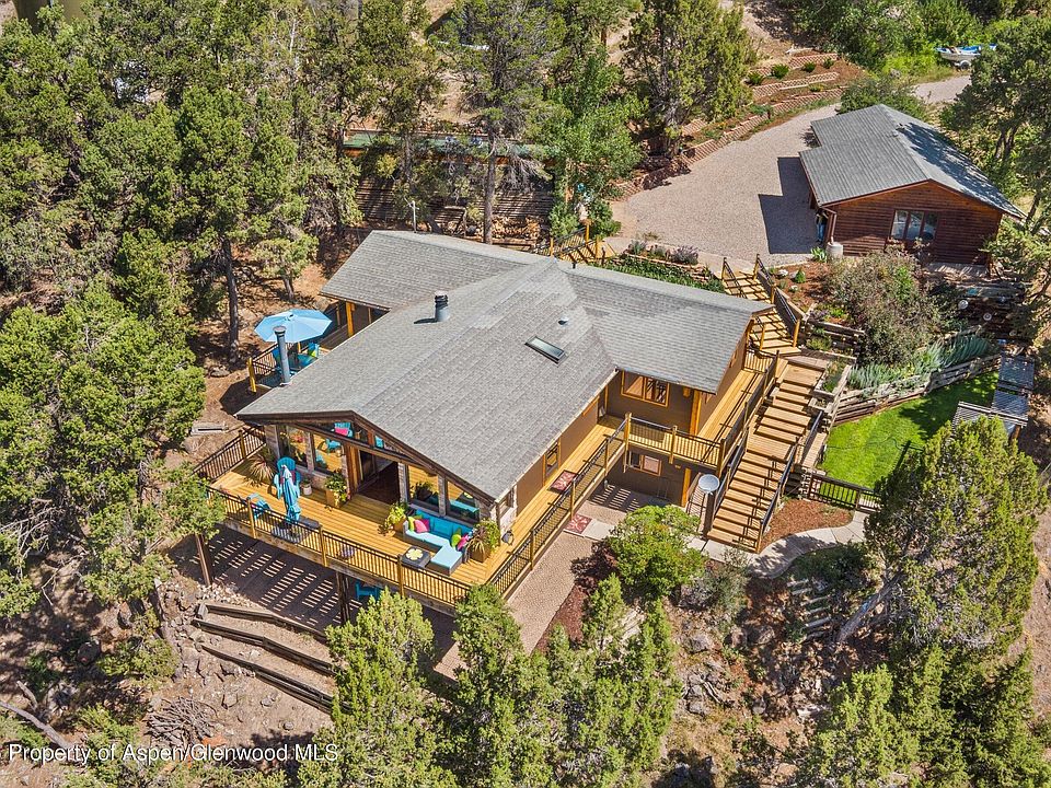 1st image of 679 Pinon Dr