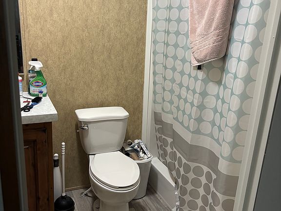 3rd image of 44 Charlotte Ln