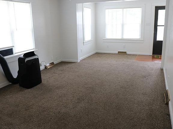 5th image of 106 McDowell Dr