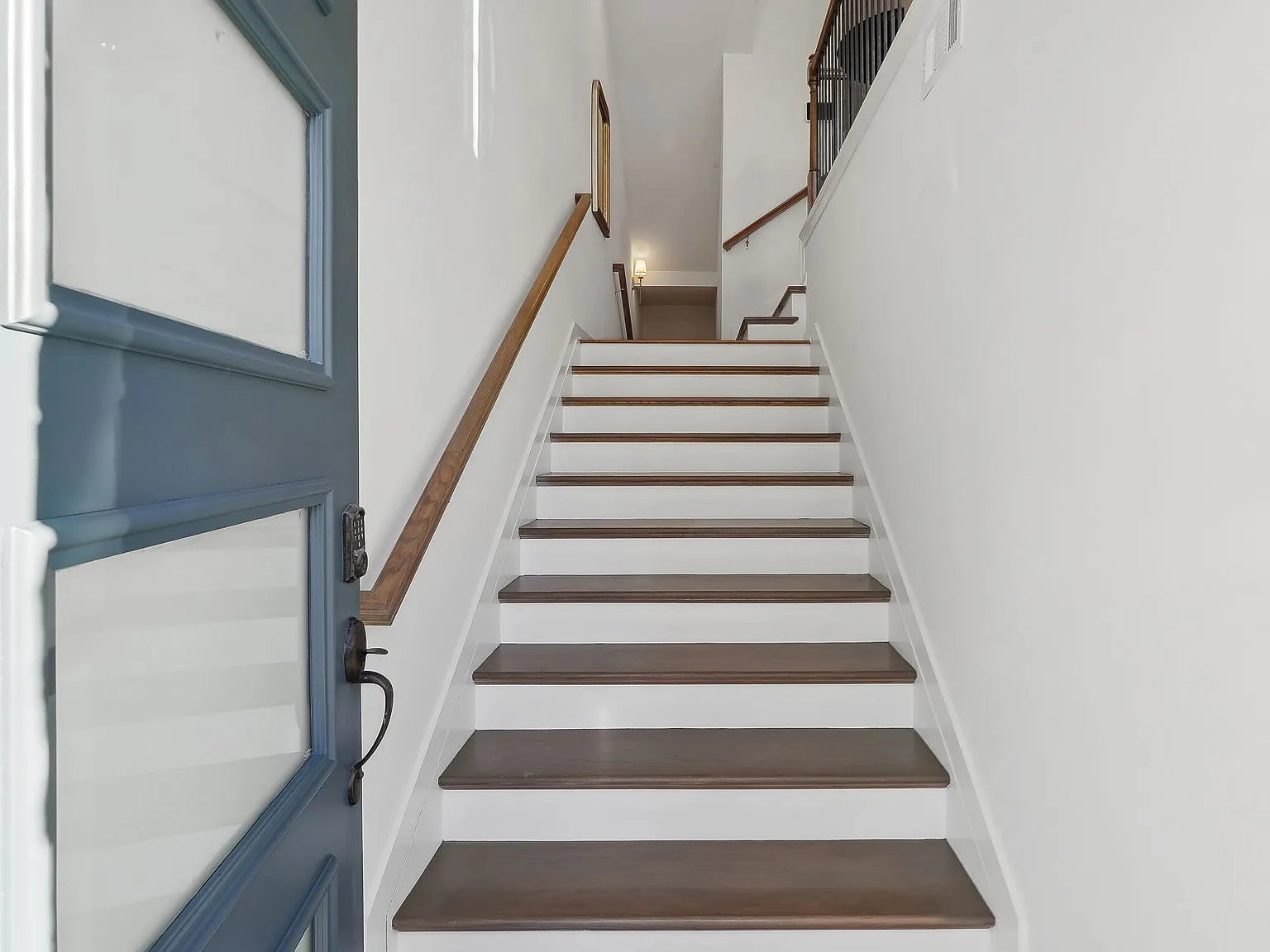 1029 Brandsford St NW — Photo 2