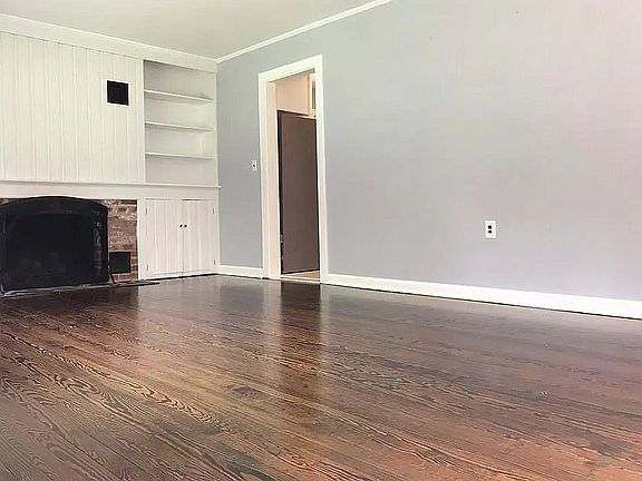 3rd image of 26 Scott Ave