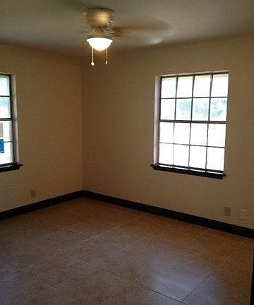 5th image of 509 Idylwood Ln
