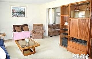 3rd image of 15 Hope Ct