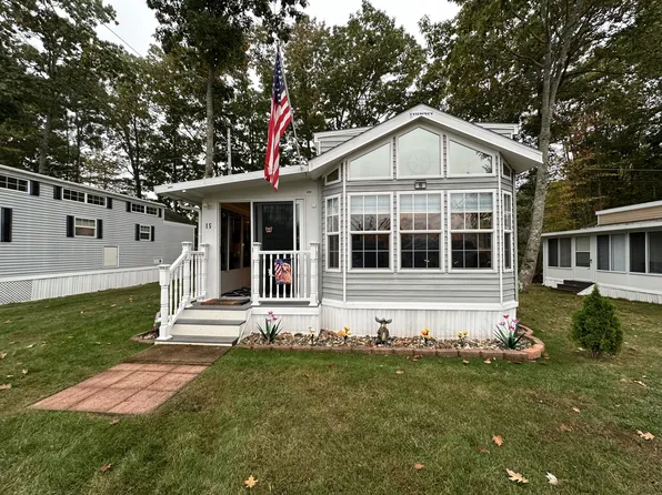 23 College Drive #15, Wells, ME 04090