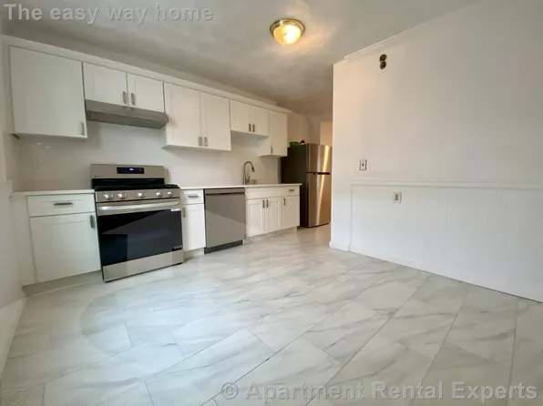 61 Elm St, Cambridge, MA 02139