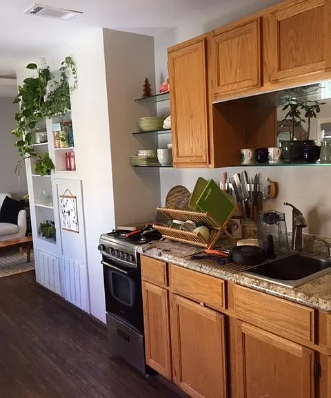 Newer stainless steal appliances and counter tops