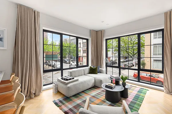 Rented by Compass | media 10