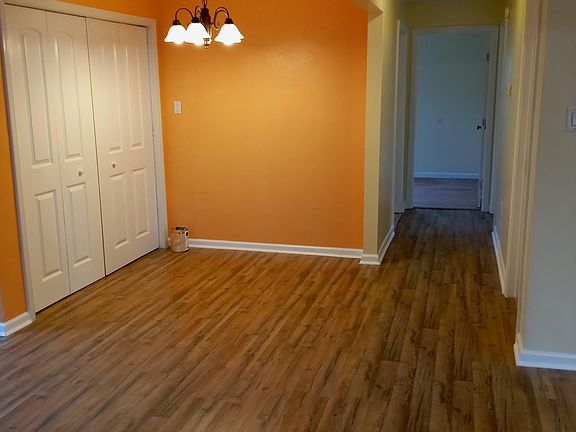 5th image of 44247 Clement St