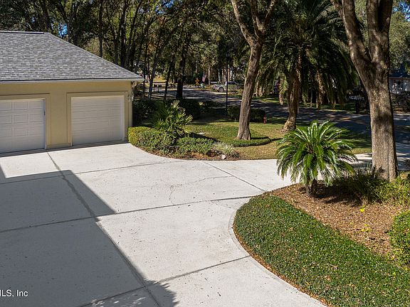 4th image of 3526 SHINNECOCK Lane