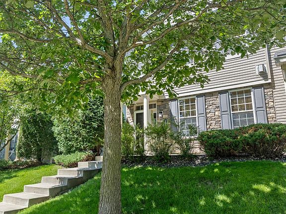 2nd image of 1068 Hillvale Ave N