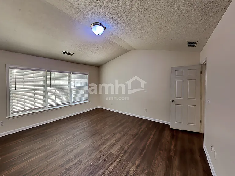 4180 Glenaire Way NW — Photo 10