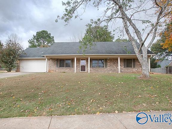 2nd image of 108 Fernglen Cir
