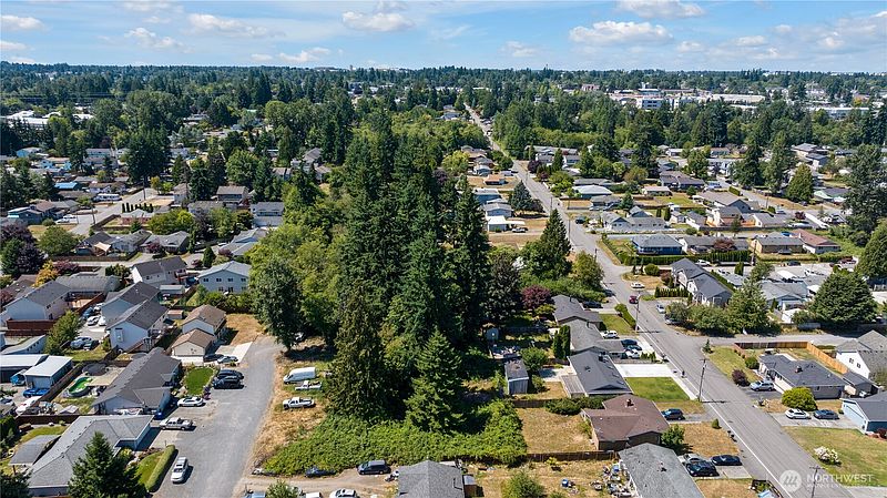 4th image of 2 xx 106th Street SE