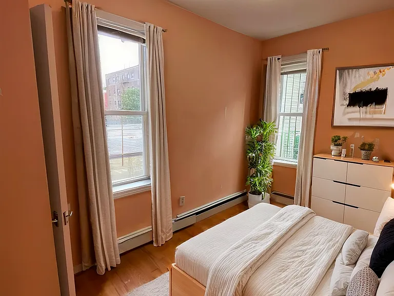 822 Huntington Ave #4R — Photo 6