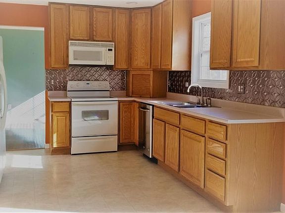 2nd image of 2567 Ledgestone Dr