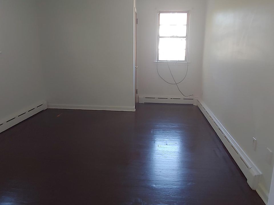 2nd image of 419 Livingston Ave Floor 2
