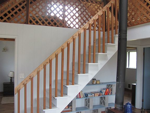 2nd image of 1361 N Jetty Ave