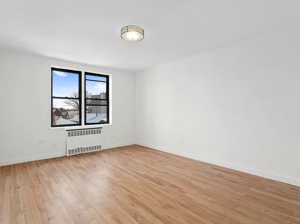 1119 Ocean Parkway image 10 of 13