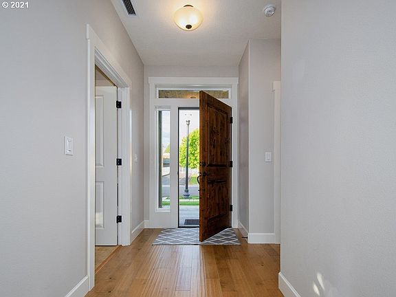 4th image of 1710 NW 22nd Ave