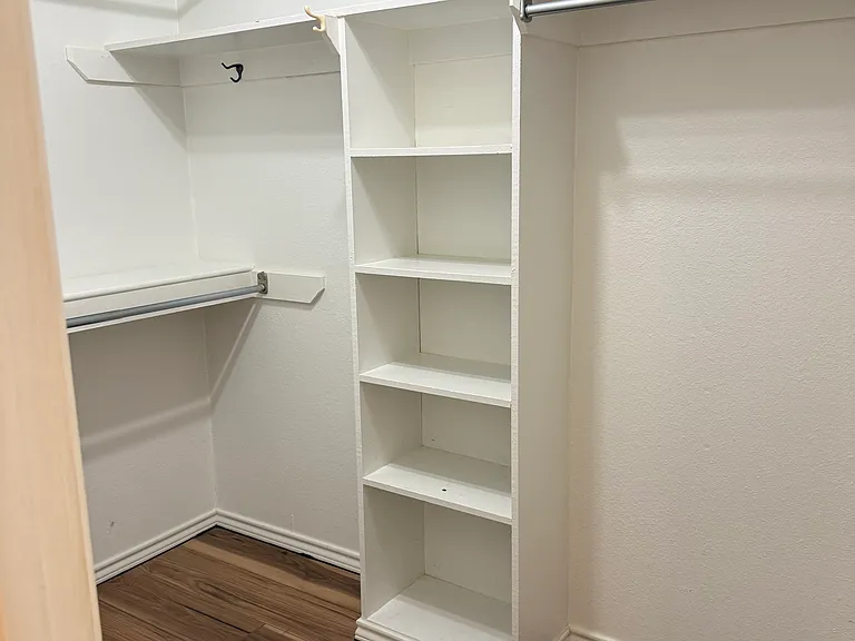 Primary Room - Walk-in Closet