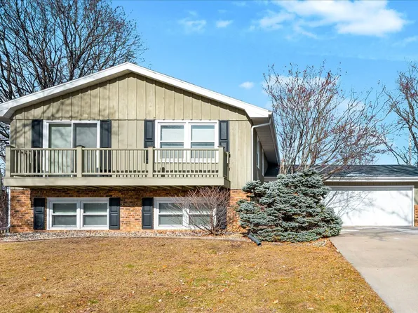 9 Linda Ln, Normal, IL 61761