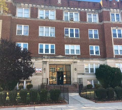 4th image of 115 Halsted St APT B2